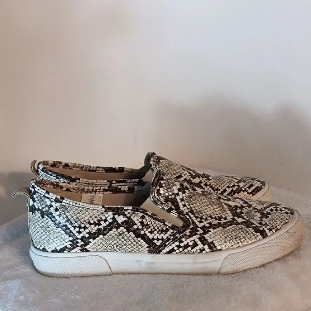 Tommy Bahama Snakeskin Print Slip-On Sneakers